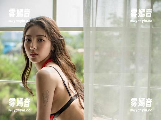 G.su(全智秀)的裸足最新合集，像是轻盈的泡沫，让人一触即散。