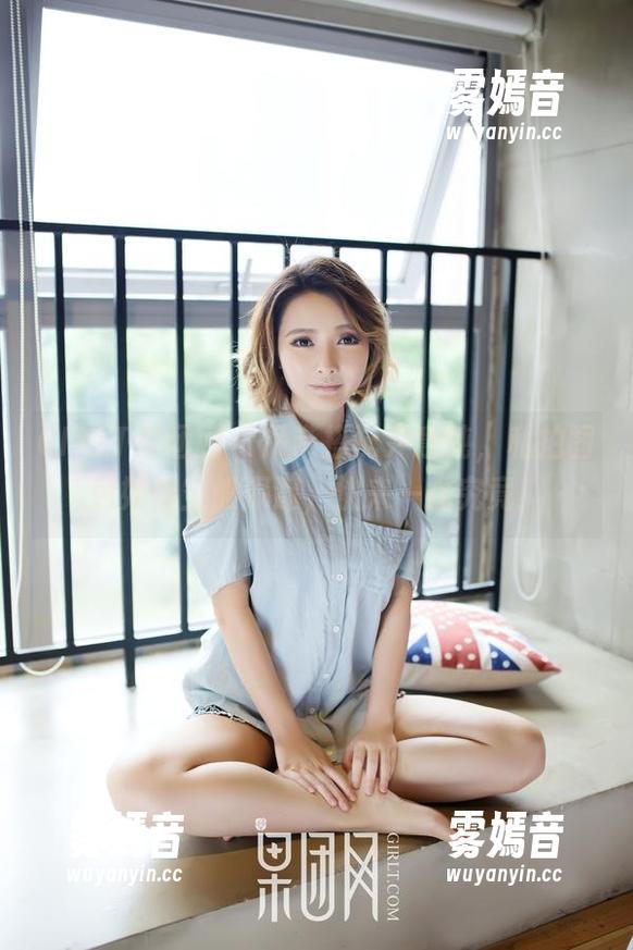 GIRLT果团网-尹意纯 GIRLT果团网 - 吊带搭配尹意纯,私拍图包如夜空般深邃,快来一探究竟!