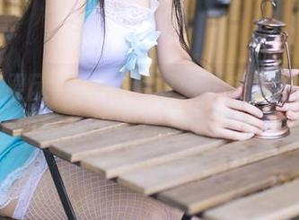 GIRLT果团网 - 谁说夏天一定要热？裴希西教你用图片资源降温！