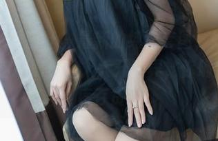 IMiss爱蜜社 - 最新的纯白套图，妤薇Vivian这搭配真让人大开眼界，你确定不是库存货？