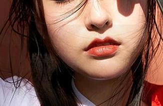 MiiTao蜜桃社 - 翻开图包，模糊中看见小魔女lily，透明感让人忍不住多看。