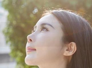 MiiTao蜜桃社 - 跟随琉璃lily水手服的高清照片，遨游在大海中！