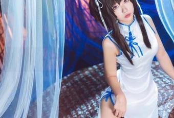 最新图包献上，别告诉我你不想看Momoko葵葵的校服反转？