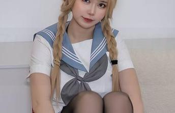 更新来了！Tina很妖孽呀的写真集，修女的秘密无处不在！