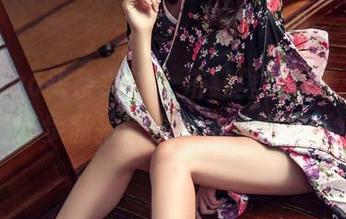 TouTiao头条女神 - 浴缸里的影子，神琦泽步私拍带来的这份笼罩感