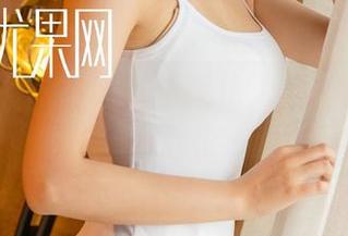 UGirls尤果网 - 娜依灵儿无圣光特供：一对美腿＆网袜的完美搭档！图包来啦！