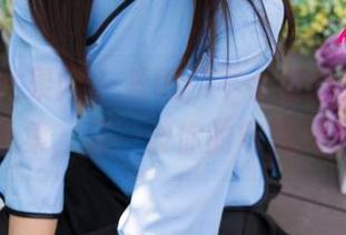 UGirls尤果网 - 看吧，芊小童的最新白丝合集，又一波你的审美冲击