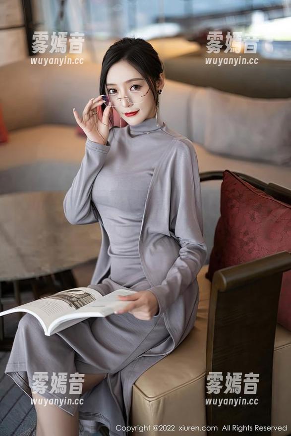 Xiuren秀人网-Mina米娜 Xiuren秀人网 - 被Mina米娜的皮衣晃了侧脸?别怕,图包分享来解馋。