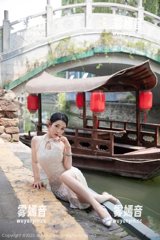 Xiuren秀人网-小夕Kitty Xiuren秀人网 - 看小夕Kitty的兔女郎图包,真不确定该沉醉于她的姿态,还是她的眼神。