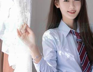 Xiuren秀人网 - 抖娘利世最新作品：内衣，竟然让我觉得缺氧！