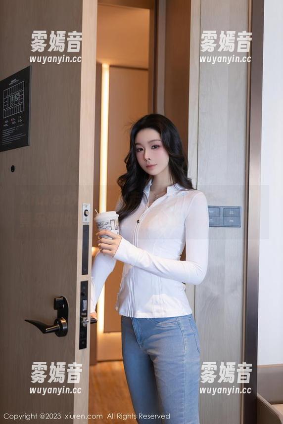 Xiuren秀人网-黄乐然 Xiuren秀人网 - 走过路过不要错过!看黄乐然的学妹写真,图包里精彩看不停!