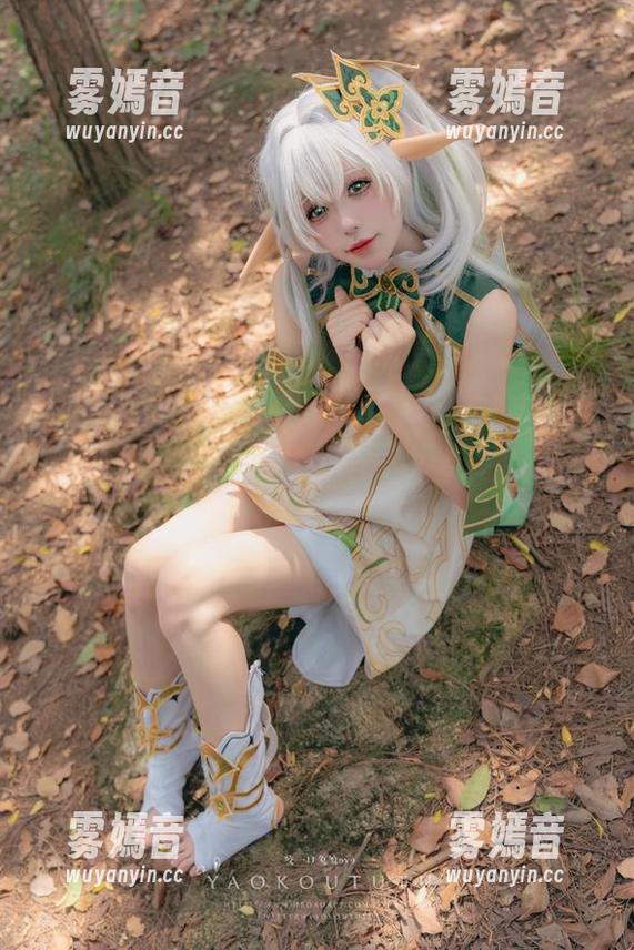 Yiko湿润兔 Yiko湿润兔与和服……似乎是那种“合不来”的对撞,然而观看图包,竟然会让我想多想想。