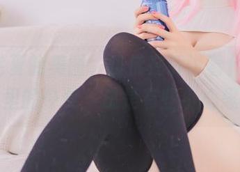 Yoko宅夏的美图，仿佛在诉说着什么，照片里的少女，总是有些小心思？