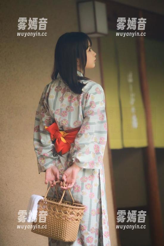 いくみ(育美)出游后的温泉写真，网盘里都快放不下啦，这画面真让人想…