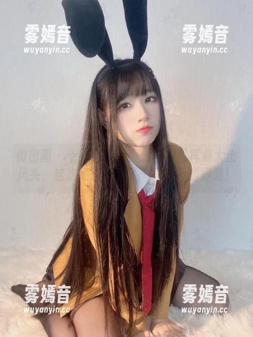 十万口草莓粥粥 微密圈 - 十万口草莓粥粥睡衣写真集大出风头,这次更新打破了“居家”的界限!