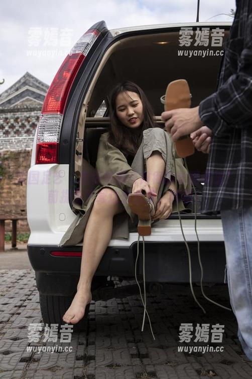 南国足艺-冉冉 南国足艺 - 想悄悄拥有冉冉的长腿美脚?前提是下载这份合集,嘿嘿!