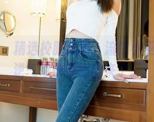嗲囡囡 - 精选校服美图，流氓小巫女的叛逆气息快要溢出来了。