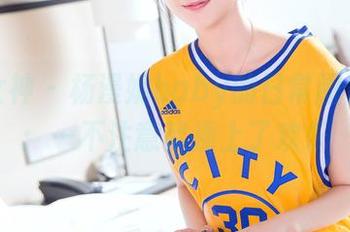 头条女神 - 杨漫妮baby的日常图片合集：一不注意就撞上了欢乐