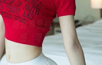 尤果网 - 游泳池里的王瑞儿，美图中的性感，写真中正好。