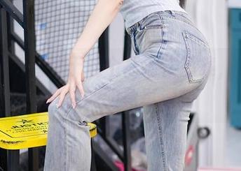 尤蜜荟 - 着迷于这个高清作品集，小尤奈丝袜的印象真深刻