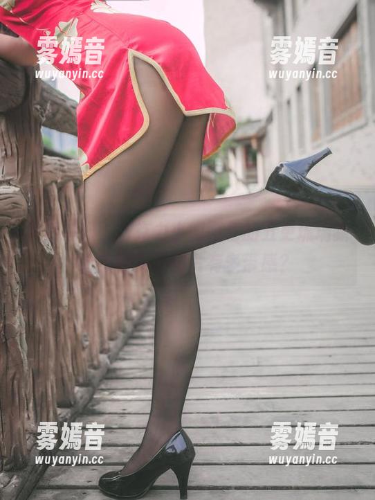 巧克力小圆面包 突然想问,巧克力小圆面包的五更琉璃新春旗袍免费图片有多带感?