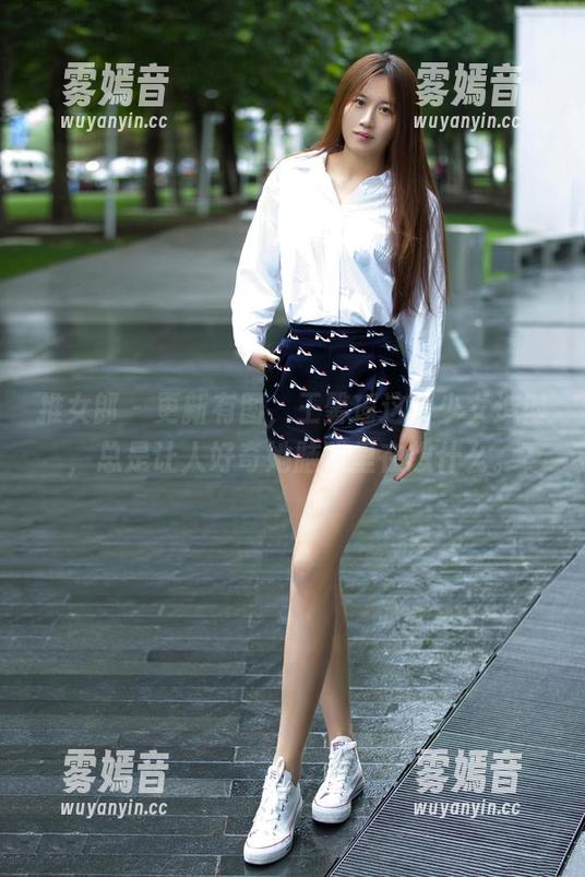 推女郎-王馨瑶 推女郎 - 更新有图,王馨瑶这个少女造型,总是让人好奇她脑袋里在想什么。