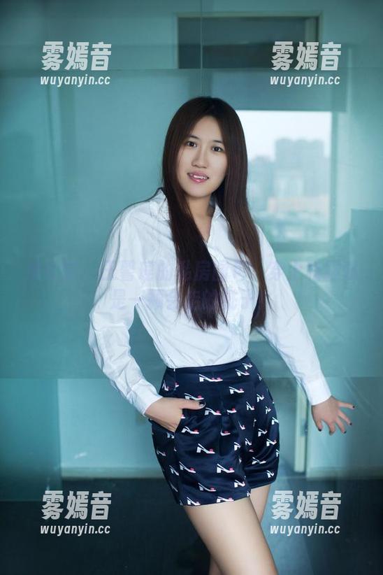 推女郎 - 王馨瑶的私房图包：穿上和服就是一颗会走的桃子！