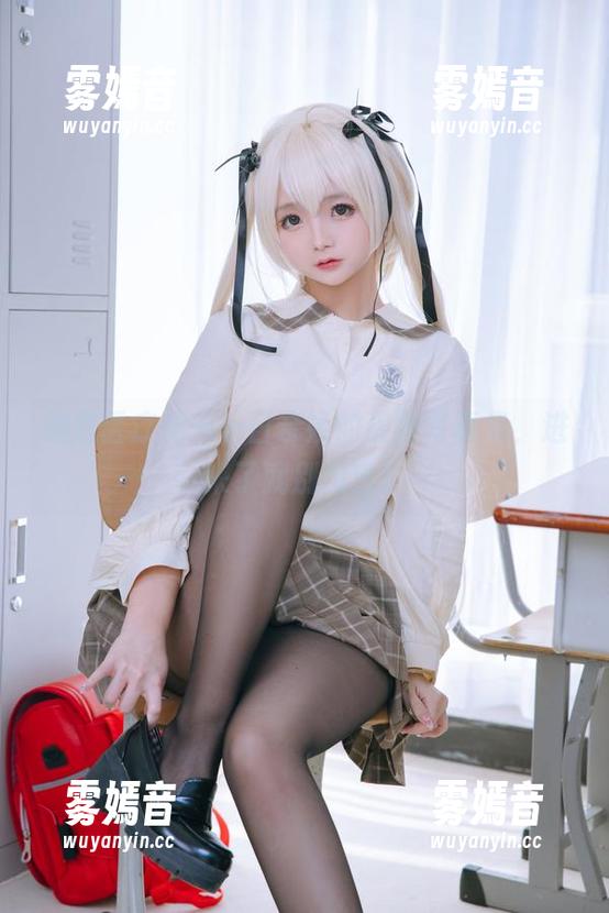 日奈娇 梅里医疗兔——日奈娇的最新写真集,进来了就别想逃!
