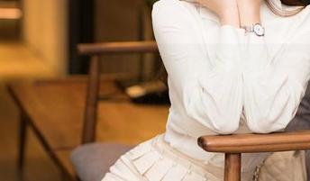 星颜社 - 潘思沁让黑白也有彩色——下载她的写真，心灵的滋养！