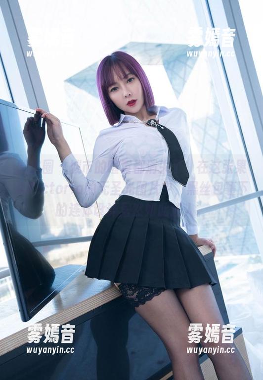 果儿Victoria 微密圈 - 城市的喧嚣都消失了,在这张果儿Victoria的无圣光图片中,黑丝包裹下的连体设计居然如此迷人。