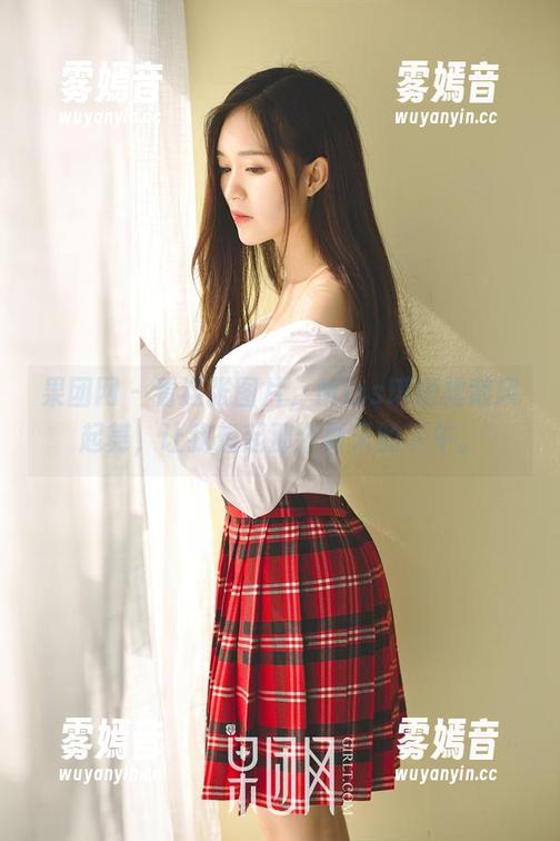 果团网-Miss琪 果团网 - 看这张图片,Miss琪短裙随风起舞,让我想起那个夏天的下午。