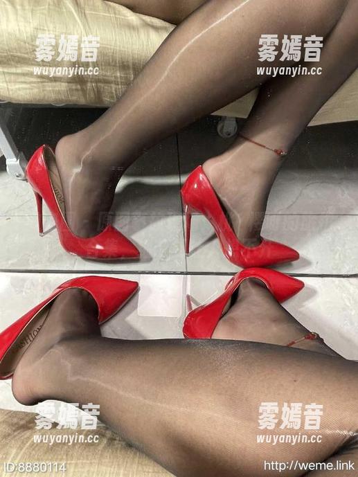 桃沢樱呀 微密圈 - 原图事故现场:桃沢樱呀的旅拍合集,细节到让人想不开