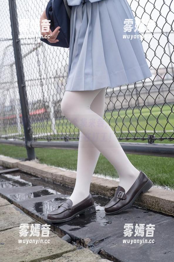 森萝财团-吸吸 森萝财团 - 吸吸合集来袭,小清新少女的白丝正在打工!