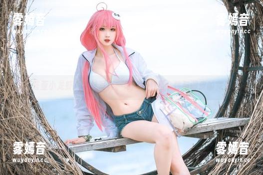 瓦斯塔亚小龙虾 瓦斯塔亚小龙虾:学妹写真,每一张都是个性与调皮的完美碰撞