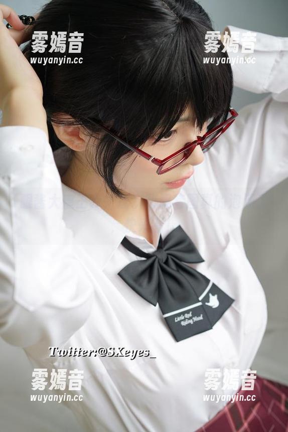 眼酱大魔王w，这次制服套图真的泡汤了，快来看！