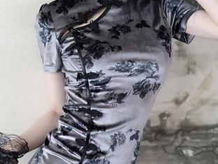 秀人网 - 何梦兮Stacy家居图包：围着椅子转的不止是身子，还有我的小心思呢。