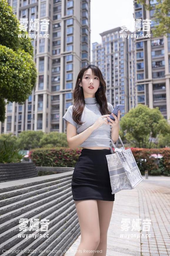 秀人网-叶梦轩 秀人网 - 叶梦轩女友的美图,你下载了就说明你能接受真实!