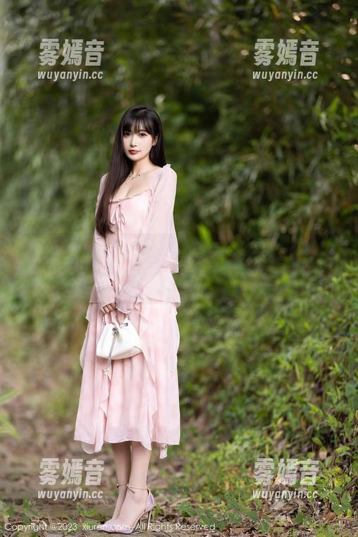 秀人网-周慕汐fairy 秀人网 - 来看看周慕汐fairy的女王写真,每张美图都有种在发号施令的气场呢!