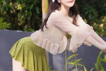 秀人网 - 林乐一的和服套图，如果说有些东西是越简单越好，那……似乎不太对劲。