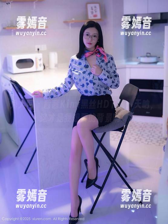 秀人网 - 茜茜Kimi黑丝HD下载：天呐，这才是我想要的背景啊！