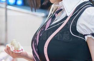 秀人网 - 谁能抗拒雨瞳Yoyo的毛衣写真集呢？下载后悔也不起，真的！