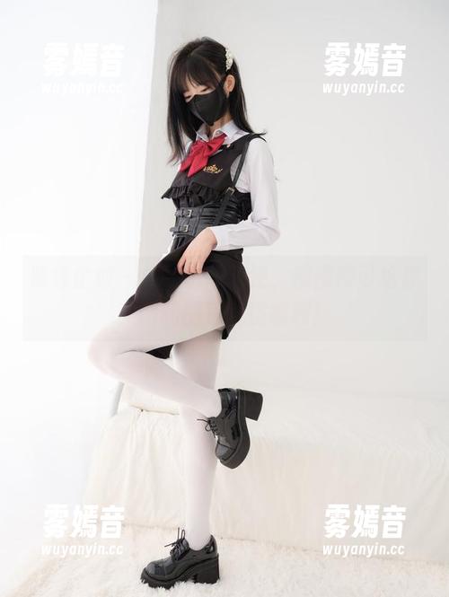 紧急企划 - 修女也想叛逆，樱樱樱可给你美图和图包双重福利！