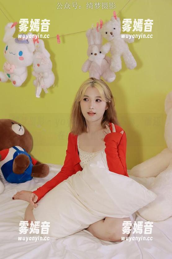 绮梦摄影-yaya 绮梦摄影 - yaya的全套丝袜写真,谁还在乎她的眼神?