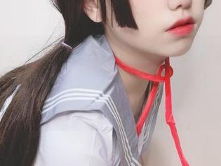这是要开宴会还是在拍历史剧？芋圆侑子路易九世降临，除了美图，他也敢不敢多点儿生动？