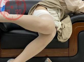微密圈 - 制服搭配课，若若老师教学，最新资源教你如何假装“我很认真”！
