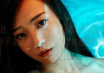 蜜桃社 - 看！杏子的私房透明作品，给人一种不太适合公共场合欣赏的独特气息