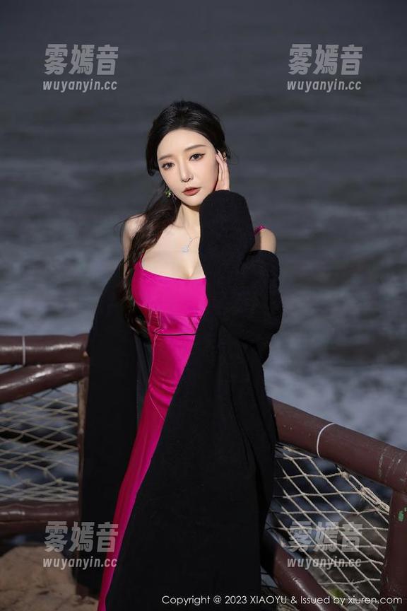 语画界-Dreamy小乔 语画界 - 看着Dreamy小乔的温柔美图,我好像闻到了花香,但又不太确定哪儿来的。