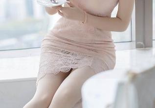 语画界 - 说说这裤里丝吧，乔漫妮mina的图集是不是让你确实有些小期待？