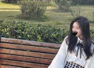 微密圈 - 这可是软妹小九九的双人全集，下载一个，体验什么叫“不简单”！