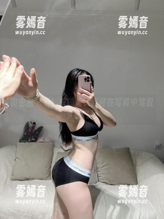 铁锤姐姐 微密圈 - 看!铁锤姐姐如何在写真中驾驭女王气场